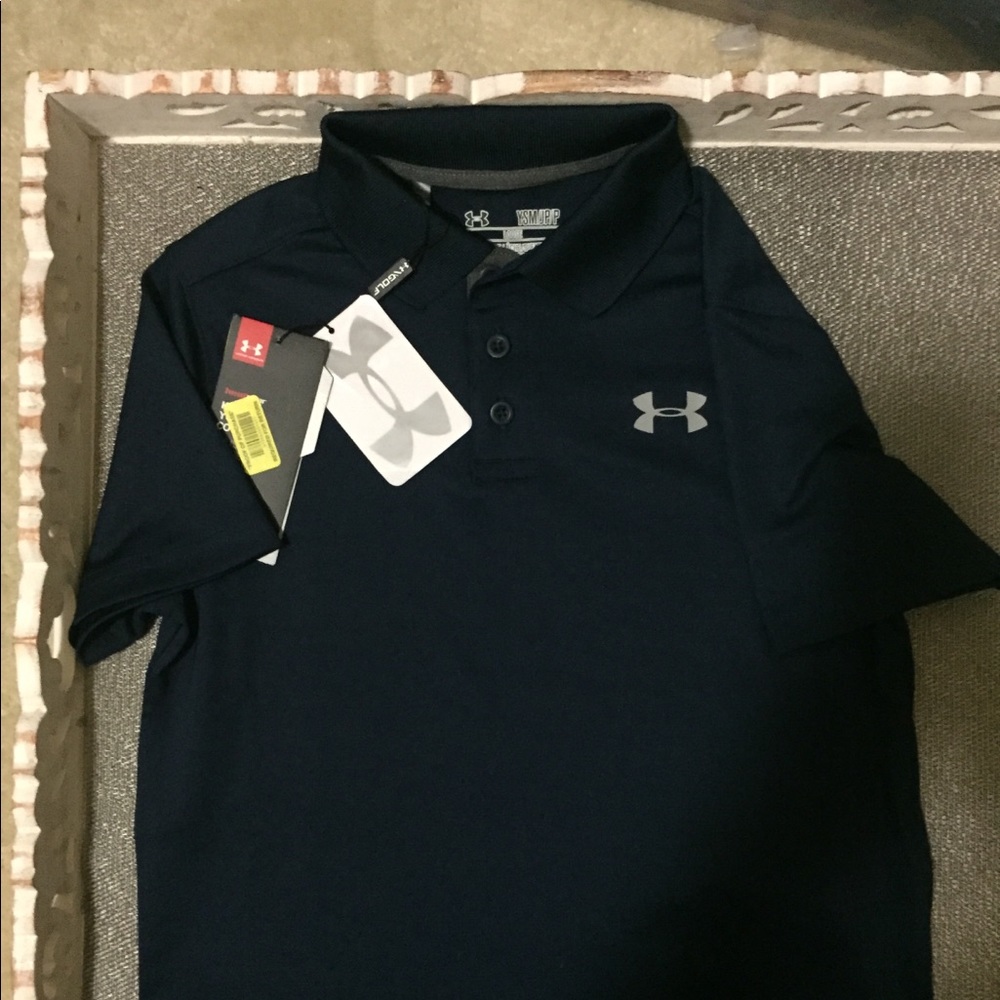 - NWT UPF 30 Under Armour Heat Gear Polo.  Navy